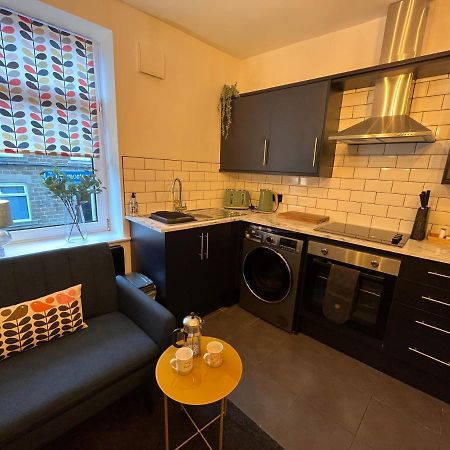 Modern & Retro Two Bedroom Apartment In Barnsley Luaran gambar