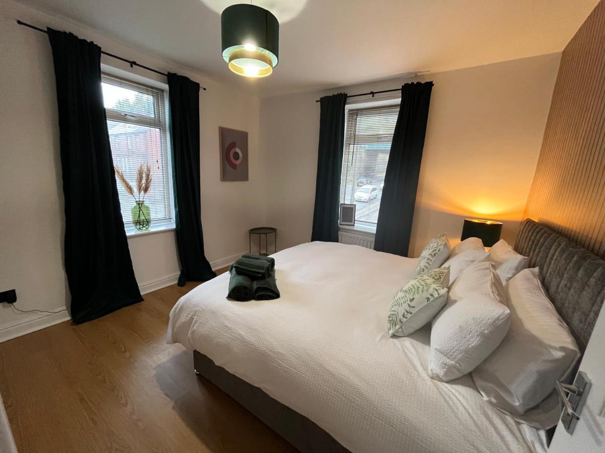 Modern & Retro Two Bedroom Apartment In Barnsley Luaran gambar