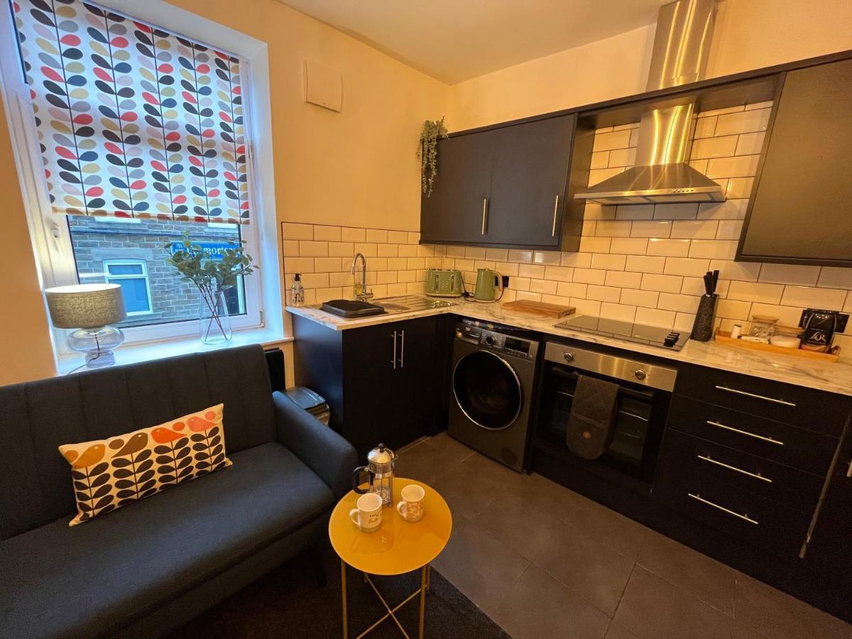 Modern & Retro Two Bedroom Apartment In Barnsley Luaran gambar